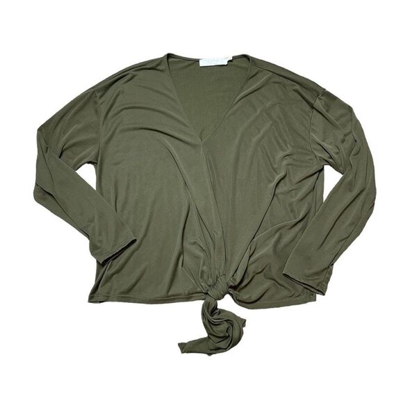 ASTR THE LABEL V-neck Knotted Front Long Sleeve Top Green Size XL - Picture 2 of 7